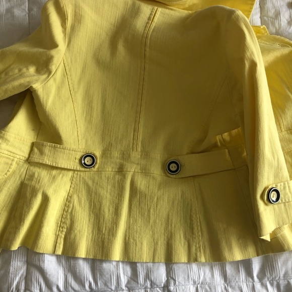 🐯Snazzie Yellow Versatile Jacket🐯 - Picture 8 of 15